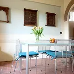 Elegant 2 Bedroom In The Heart Of * Lukka
